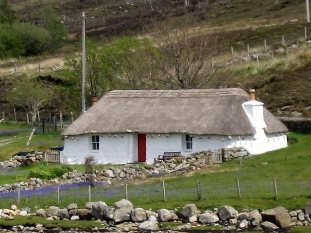 Thatched crofters cottage in Luib