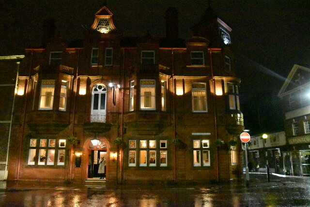 Bull & Stirrup Hotel © N Chadwick cc-by-sa/2.0 :: Geograph Britain and ...