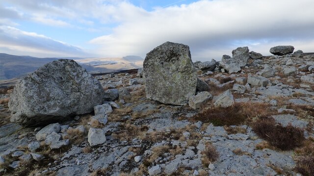 Glacial erratics at Saith Maen © Sandy Gerrard cc-by-sa/2.0 :: Geograph ...