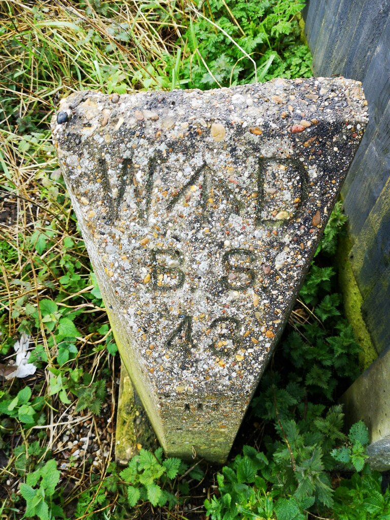 Old Boundary Marker At Samuels Corner © L Chinea Cc By Sa20