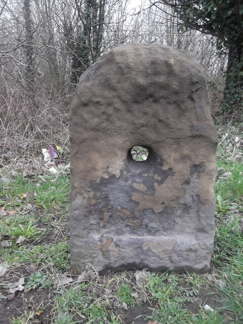 Old milestone A631 Bawtry Road Chris Minto cc by sa 2.0