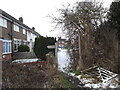 Footpath on to Travis Road