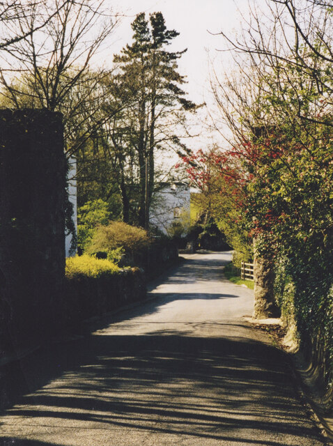 Approaching the Lower Lodge of Bryn Bras on the Old Llanberis Road