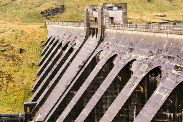 Eastern buttresses of dam at Lochan na Lairige
