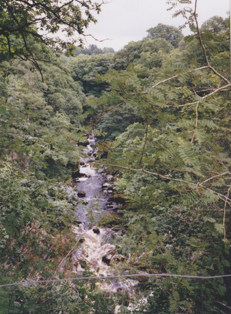 Ffos Noddum gorge on Afon Conwy 