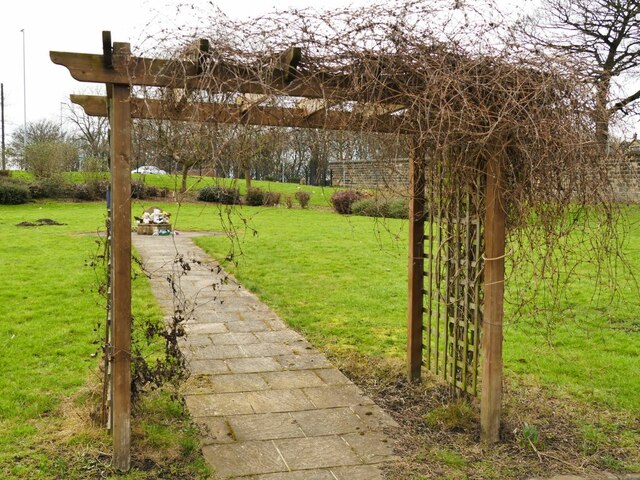 Hunslet cemetery - entrance to infants... © Stephen Craven :: Geograph ...