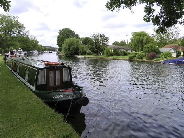 The River Thames by Town Rod Eyot