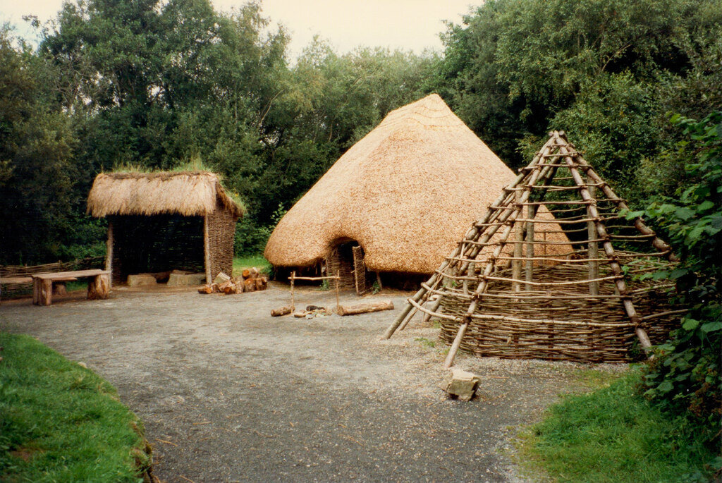 Neolithic farmstead, Irish National... © Humphrey Bolton cc-by-sa/2.0 ...