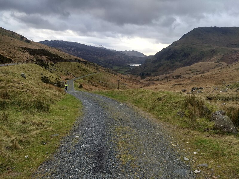 Looking down the old road towards Llyn... © David Medcalf cc-by-sa/2.0 ...