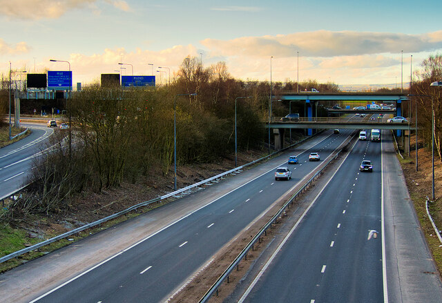 M60, Simister Island © David Dixon cc-by-sa/2.0 :: Geograph Britain and ...