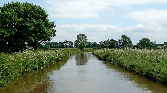 Coventry Canal east of Polesworth in Warwickshire