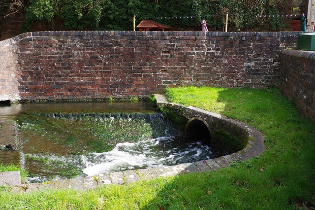 Wolverley Lock (3) - Overspill Weir, Staffs & Worcs Canal, Wolverley, Worcs