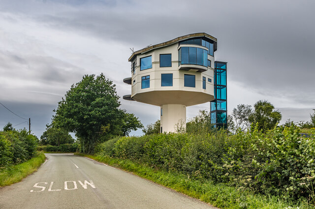 Netchwood Water Tower © Ian Capper cc-by-sa/2.0 :: Geograph Britain and ...