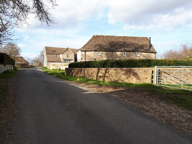 Approaching Culkerton near Manor Farm