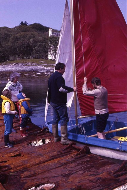 Preparing to sail at the jetty Shuna Island (Loch Melfort)
