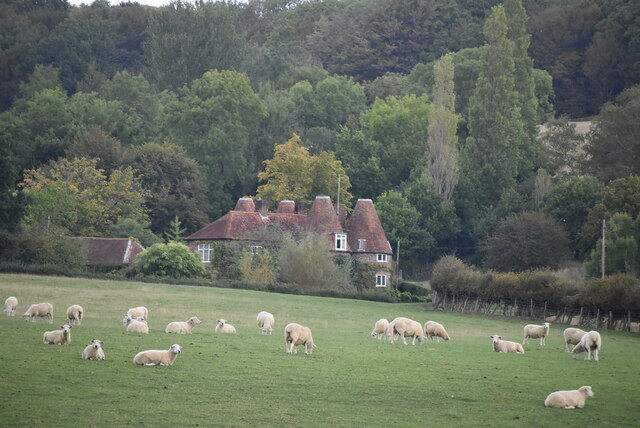 Hayes Farm Oast © N Chadwick Cc By Sa20 Geograph Britain And Ireland