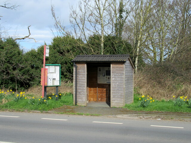 Bus shelter at Eglwys Cross