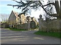 Main gate, Maperton House