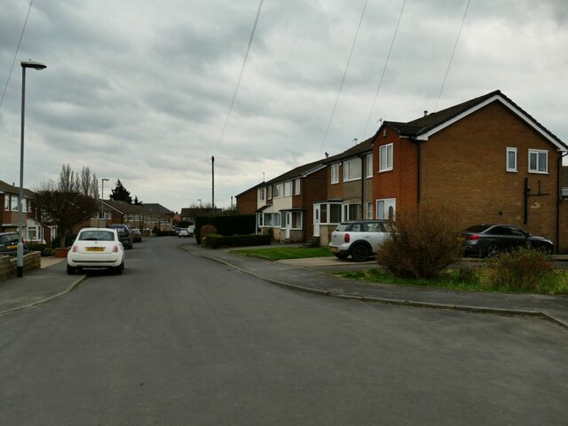 Kent Close, Pudsey © Stephen Craven :: Geograph Britain and Ireland