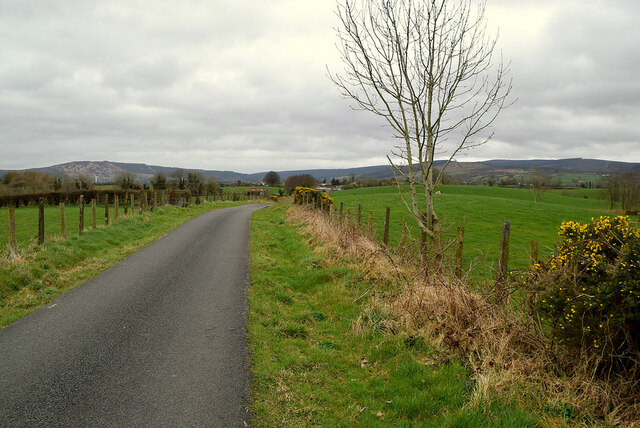 Tattynagole Road, Tattynagole © Kenneth Allen cc-by-sa/2.0 :: Geograph ...