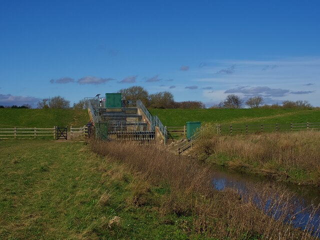 Flood defences on the River Rother