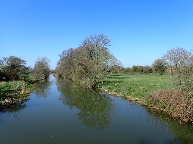 Looking downriver along the River Beult