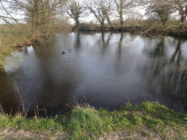 Pond near Swattenden Lane