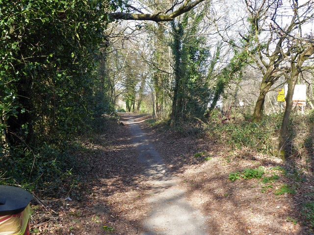 Path parallel with A23, Broadfield, Crawley