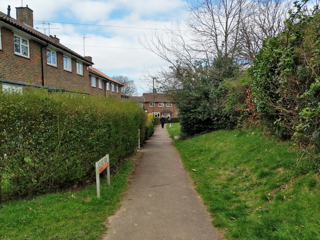 Path, Clive Way, Pound Hill, Crawley © Robin Webster :: Geograph ...