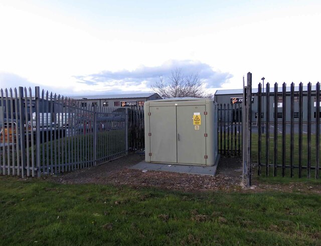 Electricity substation 22D0387 by Woolfox Depot
