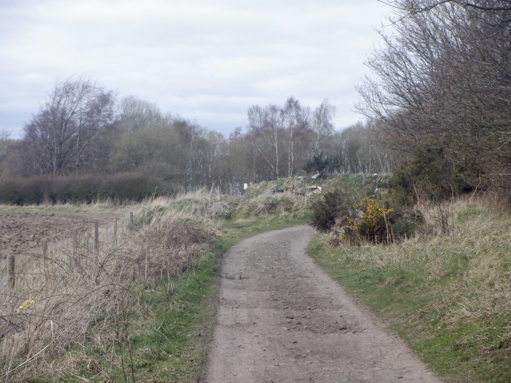 Quarry Road © Richard Webb cc-by-sa/2.0 :: Geograph Britain and Ireland