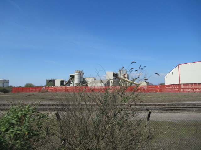Dockside warehouse near Holesmouth Junction