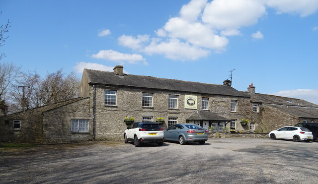 The Fat Lamb Inn © Jthomas Cc-by-sa 2.0 :: Geograph Britain And Ireland