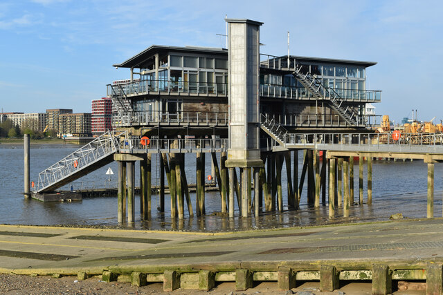 The Clubhouse at Greenwich Yacht Club © David Martin cc-by-sa/2.0 ...