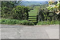 Roadside stile to public footpath, Brynygwenin