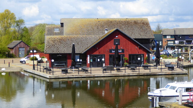 Lock & Quay bar and restaurant