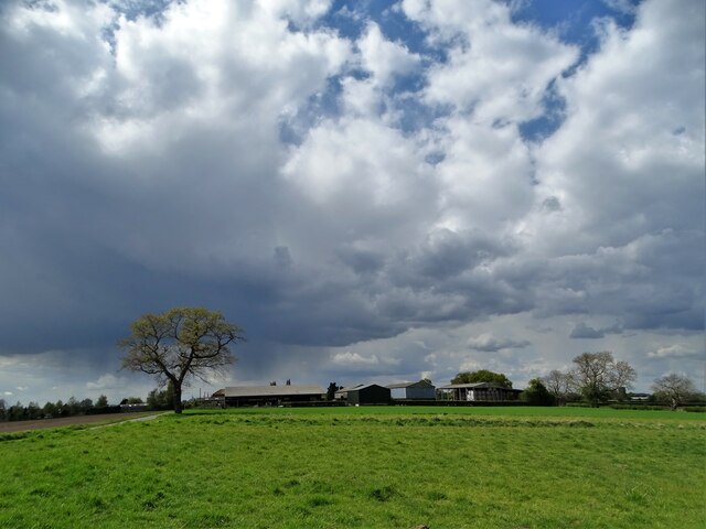 View towards Sunnyside Farm, Balne