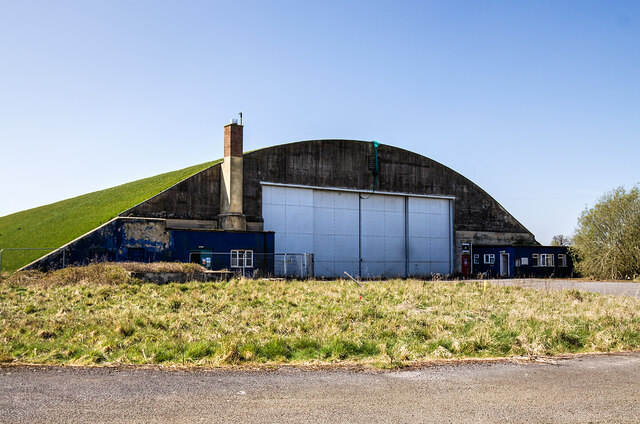 WWII Wiltshire: RAF Hullavington - 'E' site type L hangar (1)