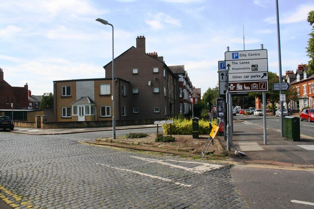 Triangle at junction of Eldred Street and Warwick Road