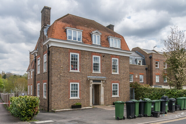 the-old-telephone-exchange-ian-capper-cc-by-sa-2-0-geograph