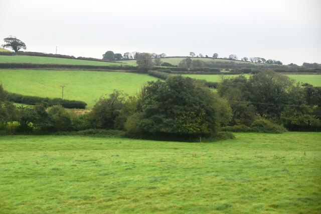 The Harbourne valley © N Chadwick :: Geograph Britain and Ireland