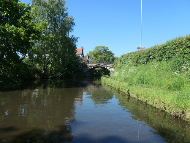 Stanny Lunt Bridge [No 16], from the east