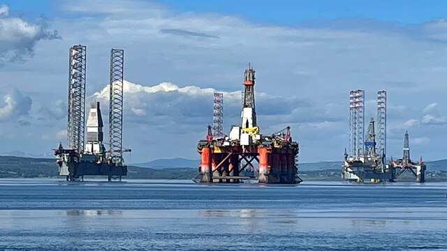 Oil Rigs In Cromarty Firth Graham Hogg Geograph Britain And Ireland   6862757 Be3b3d8a 