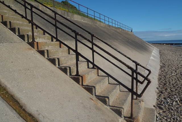 Sea wall with steps