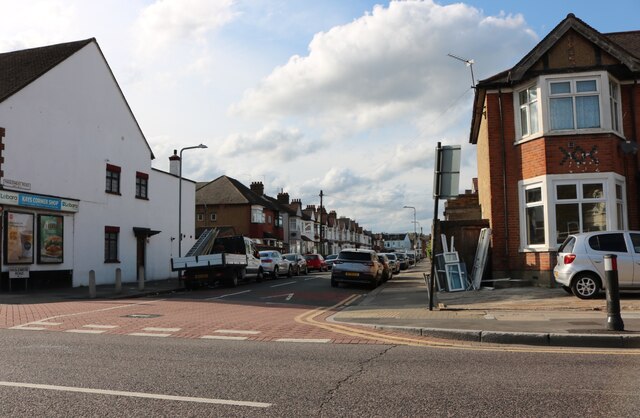 Haslemere Road at the junction of Green... © David Howard :: Geograph ...