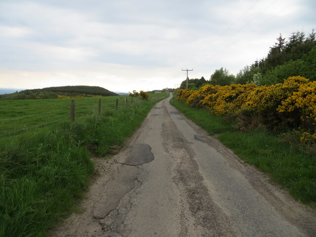 Minor road heading towards Craighead