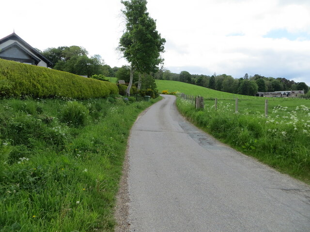 Minor road near to Easter Craggach