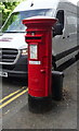 Elizabethan postbox on Lochee Road, Dundee