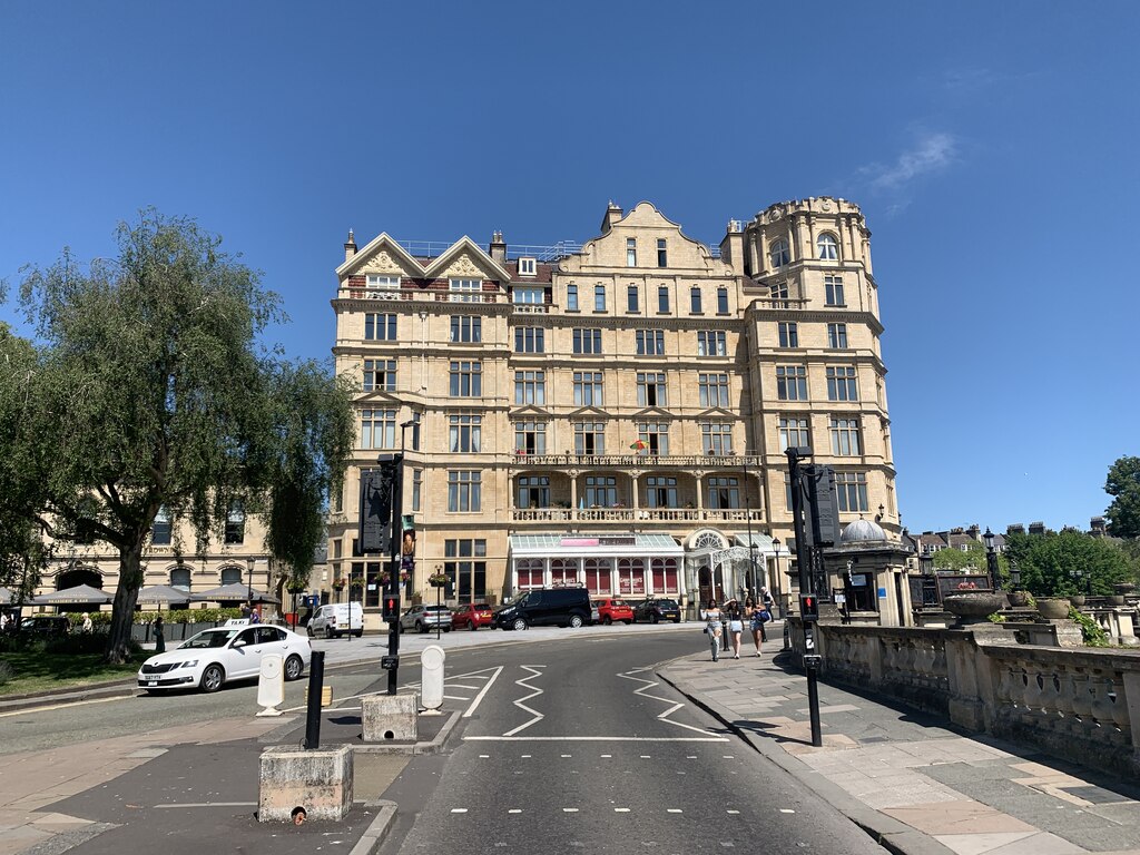 Empire Hotel, Bath © Andrew Abbott Cc-by-sa/2.0 :: Geograph Britain And ...