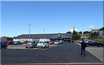 NO3731 : Lidl Supermarket, Lochee, Dundee by JThomas